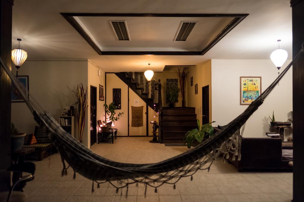Jungle Gym Hotel Haad Rin Bagian luar foto
